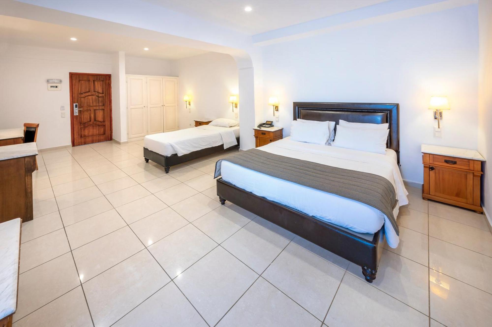 Smy Mediterranean White Santorini (adults Only) 4* Kamári